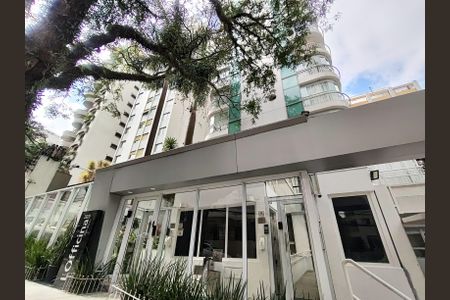 Apartamento para alugar com 90m², 1 quarto e 2 vagas Apartamento para alugar com 90m², 1 quarto e 2 vagasFachada