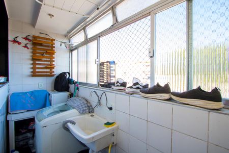 Apartamento à venda com 64m², 2 quartos e 1 vagaÁrea de serviço