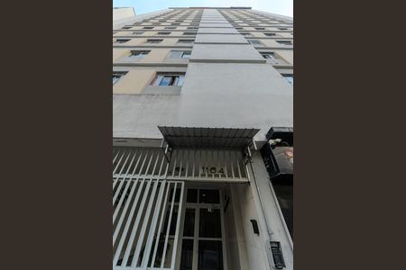 Studio para alugar com 32m², 1 quarto e sem vaga Studio para alugar com 32m², 1 quarto e sem vagaFachada