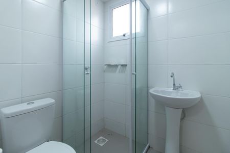 Banheiro de apartamento para alugar com 1 quarto, 24m² em Hípica, Porto Alegre