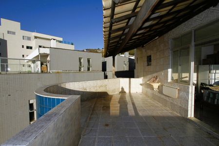 Apartamento à venda com 580m², 6 quartos e 6 vagasCobertura