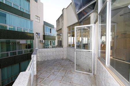 Apartamento à venda com 580m², 6 quartos e 6 vagasCobertura