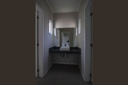 Casa à venda com 314m², 3 quartos e 2 vagasBanheiro Social