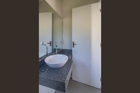 Casa à venda com 314m², 3 quartos e 2 vagasLavabo