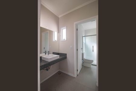 Casa à venda com 314m², 3 quartos e 2 vagasBanheiro Social