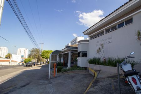 Apartamento para alugar com 70m², 3 quartos e 1 vagaFachada