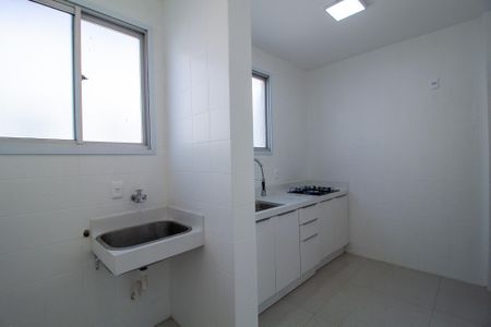 Apartamento para alugar com 70m², 3 quartos e 1 vagaÁrea de Serviço