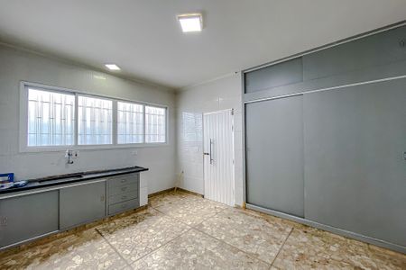 Casa para alugar com 180m², 2 quartos e 1 vagaCozinha