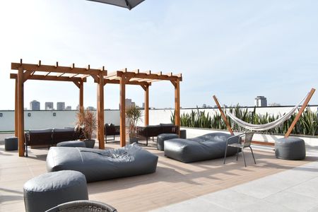 Studio para alugar com 24m², 1 quarto e sem vaga Studio para alugar com 24m², 1 quarto e sem vagaTerraço