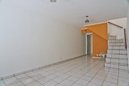 Sala de casa à venda com 3 quartos, 116m² em Vila Romero, São Paulo