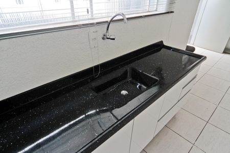 Casa à venda com 116m², 3 quartos e 2 vagas Casa à venda com 116m², 3 quartos e 2 vagasCozinha