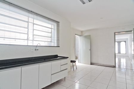 Casa à venda com 116m², 3 quartos e 2 vagas Casa à venda com 116m², 3 quartos e 2 vagasCozinha