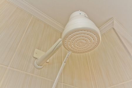 Casa à venda com 116m², 3 quartos e 2 vagas Casa à venda com 116m², 3 quartos e 2 vagasBanheiro da Suíte