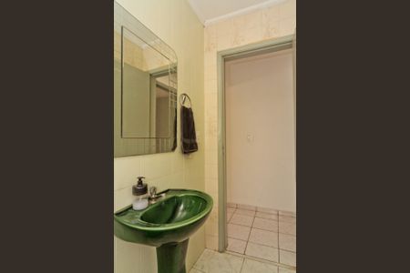 Lavabo de casa à venda com 3 quartos, 116m² em Vila Romero, São Paulo