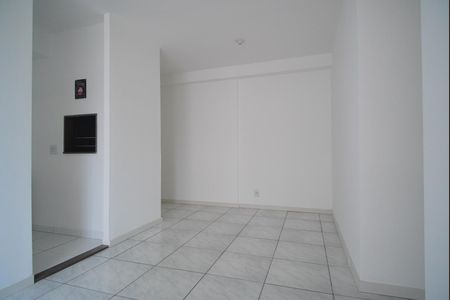 Sala de apartamento à venda com 2 quartos, 63m² em Farrapos, Porto Alegre