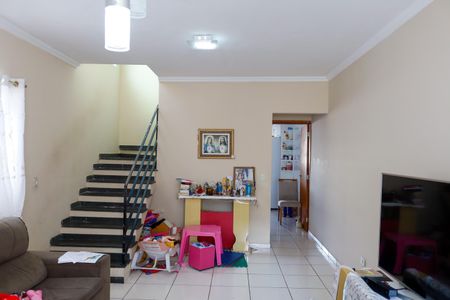 Sala de casa à venda com 3 quartos, 200m² em Veloso, Osasco