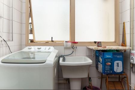 Apartamento à venda com 60m², 2 quartos e 1 vagaÁrea de Serviço