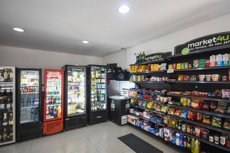 Apartamento à venda com 77m², 2 quartos e 2 vagasMercadinho