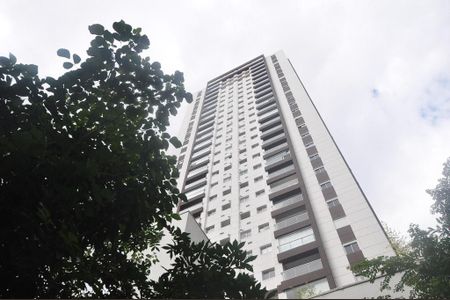 Apartamento à venda com 77m², 2 quartos e 2 vagasFachada