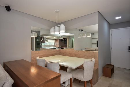 Apartamento à venda com 77m², 2 quartos e 2 vagasSala de Jantar