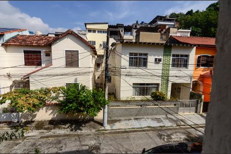 Casa de condomínio à venda com 250m², 4 quartos e 2 vagasQuarto 3