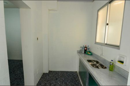 Casa de condomínio à venda com 250m², 4 quartos e 2 vagasCozinha