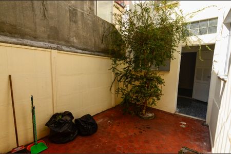 Casa de condomínio à venda com 250m², 4 quartos e 2 vagasÁrea de Serviço