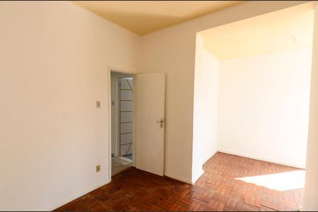 Casa de condomínio à venda com 250m², 4 quartos e 2 vagasQuarto 4