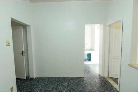 Casa de condomínio à venda com 250m², 4 quartos e 2 vagasCopa