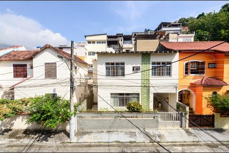 Casa de condomínio à venda com 250m², 4 quartos e 2 vagasQuarto 2