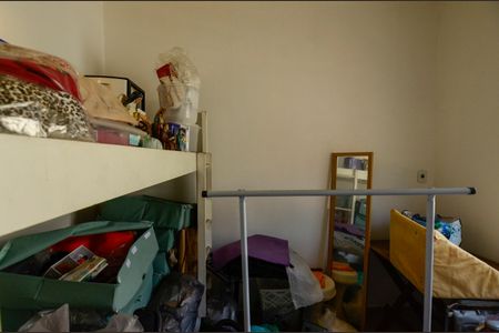 Casa de condomínio à venda com 250m², 4 quartos e 2 vagasQuarto 3