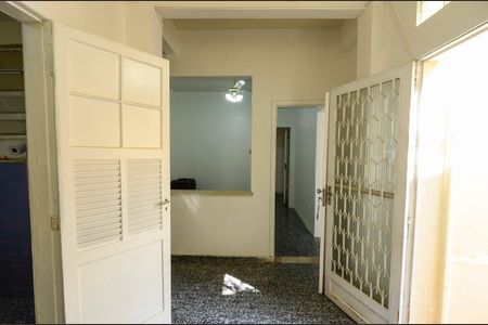 Casa de condomínio à venda com 250m², 4 quartos e 2 vagasÁrea de Serviço