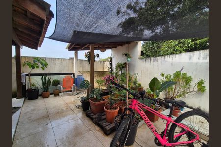 Casa de condomínio à venda com 170m², 3 quartos e 1 vagaÁrea Externa