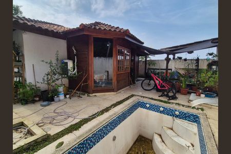 Casa de condomínio à venda com 170m², 3 quartos e 1 vagaÁrea Externa