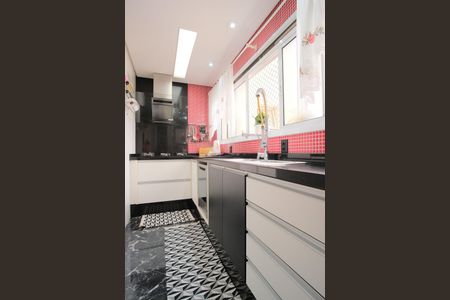 Apartamento à venda com 106m², 2 quartos e 2 vagasCozinha