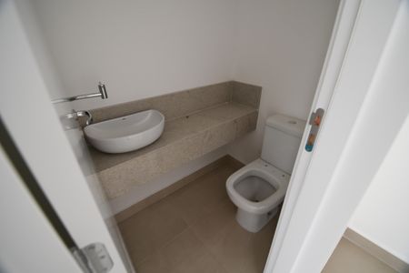 Apartamento à venda com 80m², 2 quartos e 2 vagasLavabo