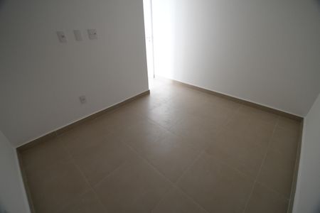 Apartamento à venda com 80m², 2 quartos e 2 vagasSuíte 2