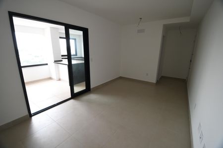 Apartamento à venda com 80m², 2 quartos e 2 vagasSala