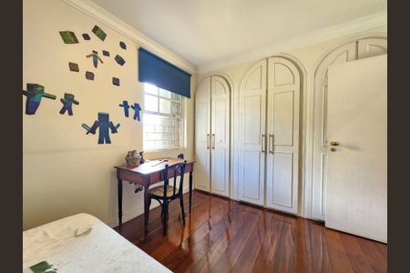 Casa à venda com 241m², 4 quartos e 3 vagasQuarto 2