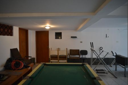 Casa à venda com 240m², 3 quartos e 2 vagasÁrea gourmet