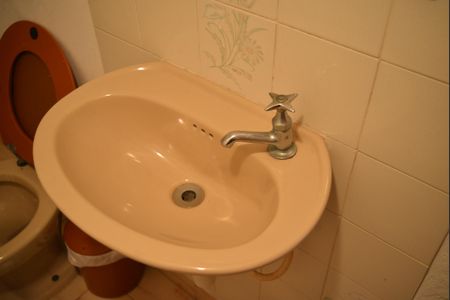 Casa à venda com 240m², 3 quartos e 2 vagasBanheiro de serviço