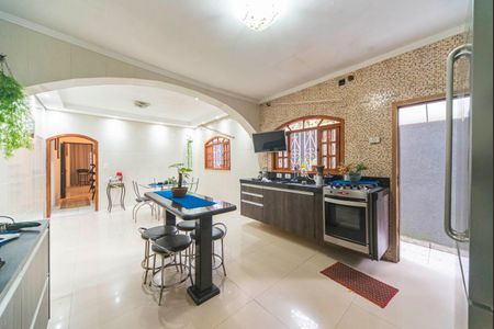 Casa à venda com 125m², 3 quartos e 2 vagasCopa e Cozinha