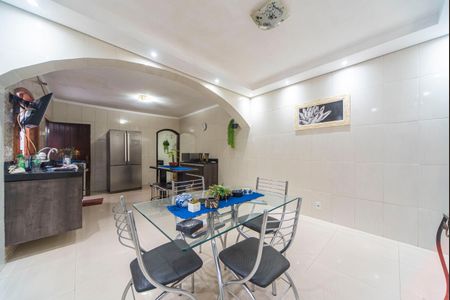 Casa à venda com 125m², 3 quartos e 2 vagasCopa e Cozinha