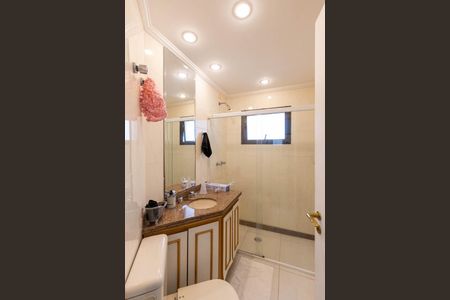 Apartamento à venda com 200m², 3 quartos e 3 vagasBanheiro da Suíte 2