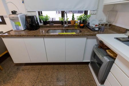 Apartamento à venda com 200m², 3 quartos e 3 vagasCozinha
