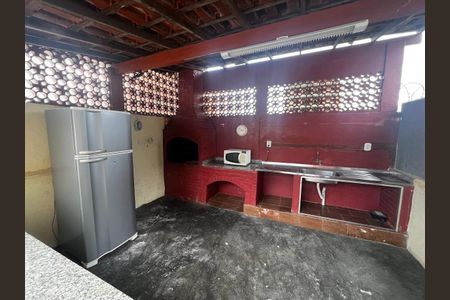 Apartamento à venda com 82m², 2 quartos e 1 vagaÁrea comum