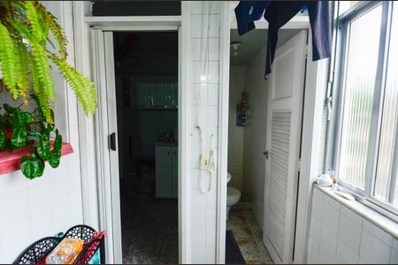 Apartamento à venda com 82m², 2 quartos e 1 vagaÁrea de Serviço