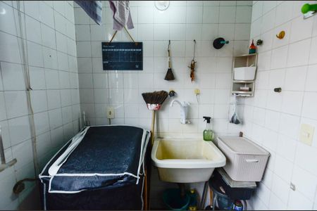 Apartamento à venda com 82m², 2 quartos e 1 vagaÁrea de Serviço