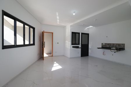 Sala de casa para alugar com 2 quartos, 101m² em Vila Lucinda, Santo André