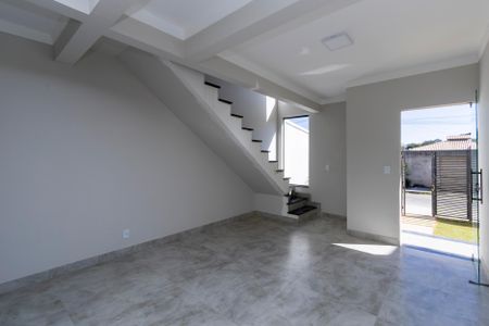 Sala de casa à venda com 3 quartos, 130m² em Céu Azul, Belo Horizonte